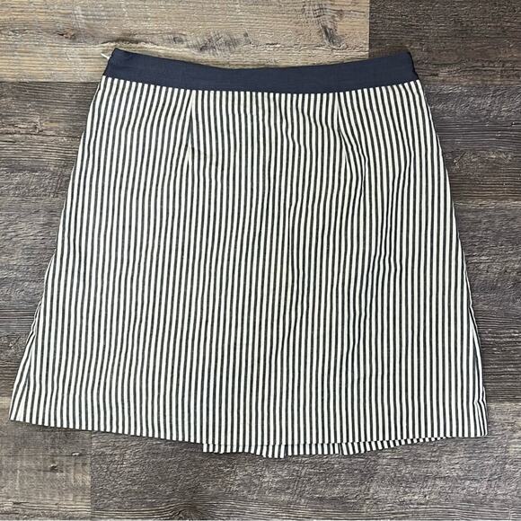 NWT Banana Republic blue and white striped a line skirt size 2 B122 - Picture 4 of 4